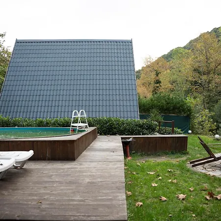 Chalet Oezlifesapanca Sapanca